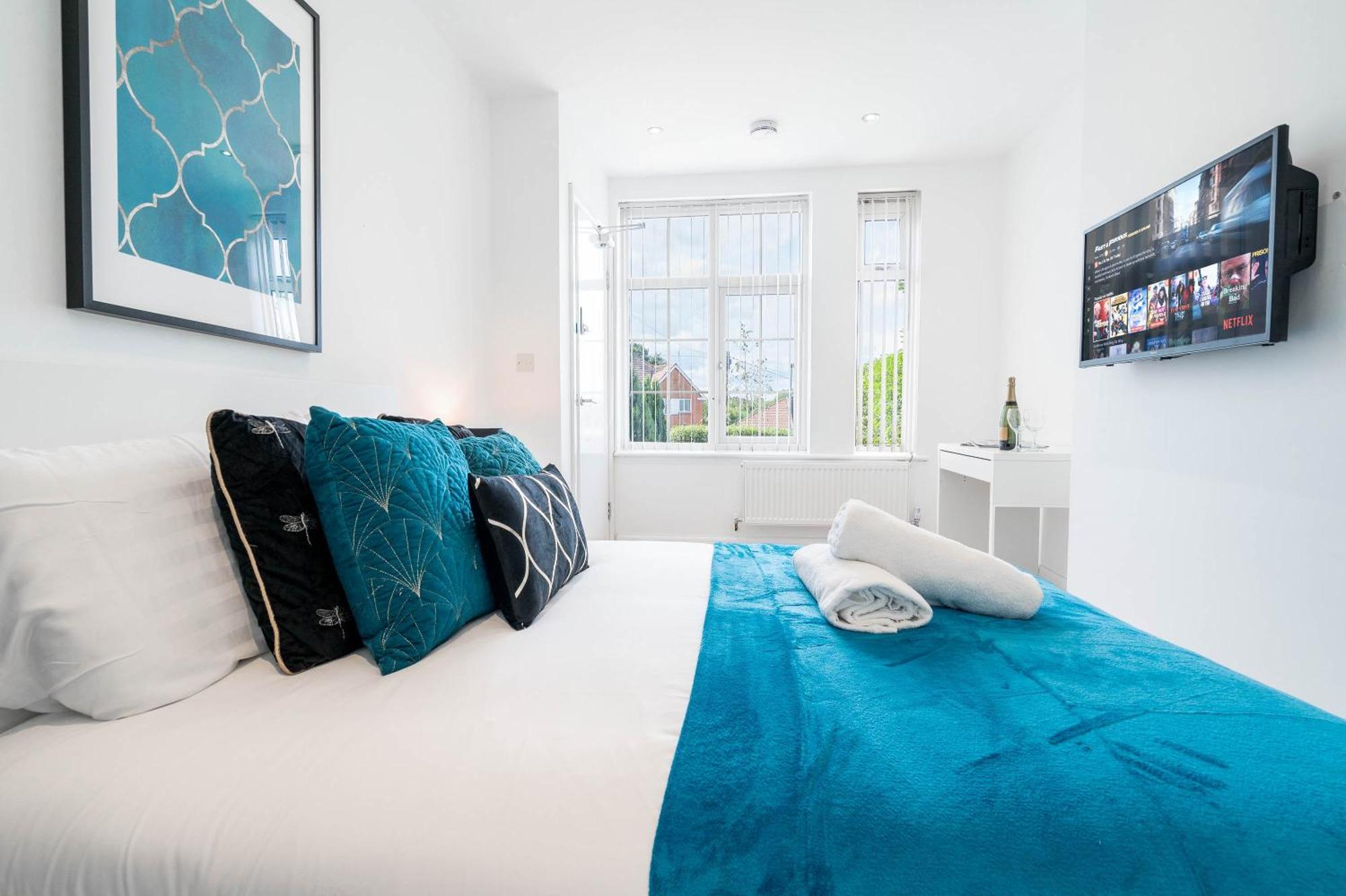 4 Bedroom House - Parking & Garden - Smart Tvs - Netflix - Wifi - Top Rated - 22Cg Birmingham Eksteriør billede
